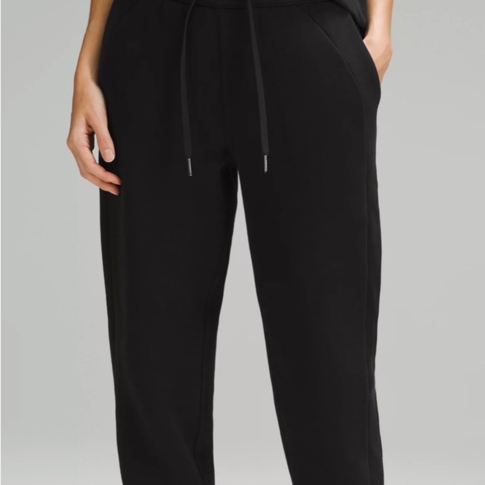 Lululemon Black Scuba Joggers